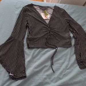 Stripped black and white croptop